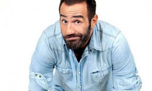 Ο Κανάκης «σπάει» τη σιωπή του! Οι σχέσεις με τον ΣΚΑΪ και οι συζητήσεις με άλλα κανάλια (video)