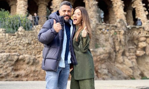 Λασκαράκη - Οικονομάκου σε κοινές διακοπές με τους συζύγους τους και τα βίντεο ρίχνουν το Instagram