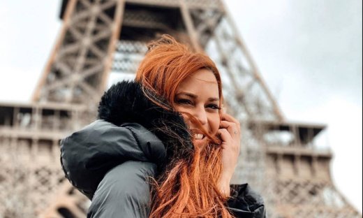 Τι έκανε η Σίσσυ Χρηστίδου δέκα λεπτά μετά την επιστροφή της από το Παρίσι;