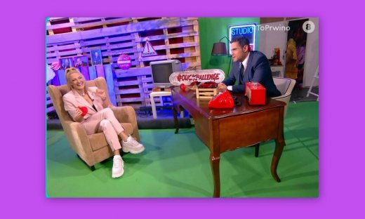 Η Ιωάννα Τούνη στέκεται μπροστά στον καθρέφτη της με εσώρουχα και… αυτοθαυμάζεται!  