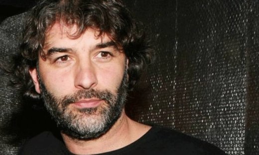 Κι όμως ο Βασίλης Μπισμπίκης δεν έχει τελειώσει το σχολείο! (photos)