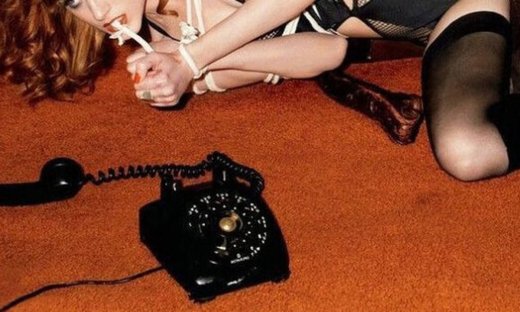 Κορυφαία ηθοποιός σε αποκαλυπτικές φωτογραφίες