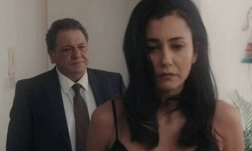 8 λέξεις: Σίμος και Σμαράγδα ξανά στη λέσχη του υπόκοσμου - Η κατρακύλα τους συνεχίζεται (Photos)