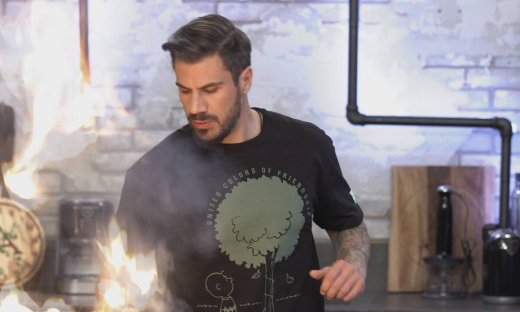 Kitchen Lab: Ο Άκης Πετρετζίκης φέρνει σήμερα στο τραπέζι θαλασσινό αέρα