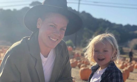 Θετικοί στον κορονοϊό η Pink και ο γιος της (Photos)