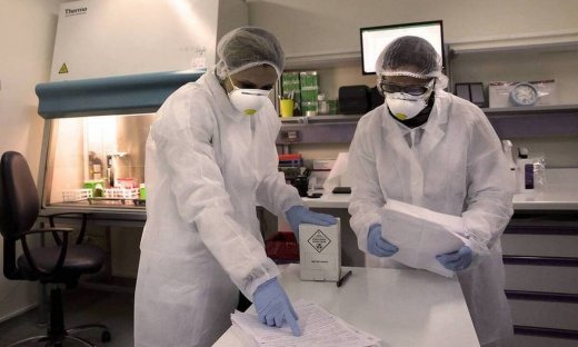 Κορονοϊός: Δάκρυα χαράς - Δοκιμάστηκε με επιτυχία θεραπεία που νικάει τον ιό σε 3 ημέρες