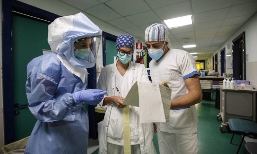 Κορονοϊός - Πρόβλεψη ΣΟΚ για την Ελλάδα: Θα αυξηθούν οι θάνατοι-Η κρίσιμη ημερομηνία για τη χώρα μας