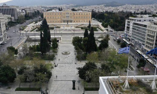 Κορωνοϊός: Τα «μπλόκα» στις μετακινήσεις το Πάσχα και η επιχείρηση «διάσωση της οικονομίας» 