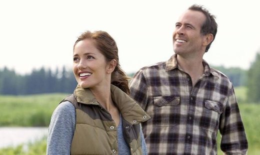 Away and back: Σε πρώτη τηλεοπτική μετάδοση από το Mega! 