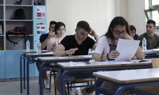 Κορονοϊός - Σχολεία: Εισηγήσεις, «αγκάθια» και κρίσιμες ημερομηνίες - Τι θα γίνει με τις πανελλήνιες