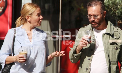 Χριστίνα Παππά-Γιώργος Βάλαρης: Τα «φιλαράκια» βόλτα στη Γλυφάδα (photos)