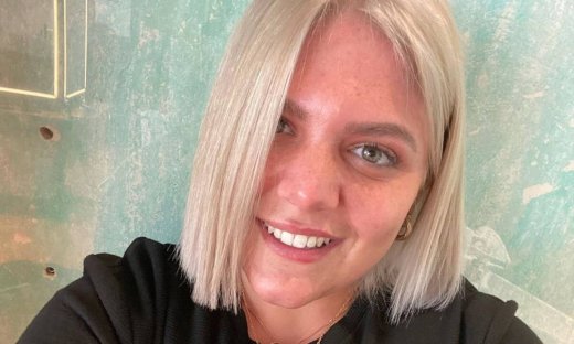 Η Δανάη Μπάρκα φόρεσε ένα super sexy mini φόρεμα και ήταν μία θεά