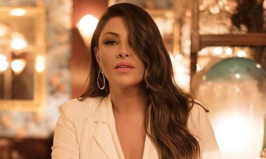 Έλενα Παπαρίζου: Έτσι δεν την έχεις ξαναδεί! Με μαγιό που κόβει την ανάσα 