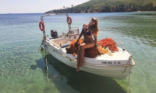 Δεν υπάρχει περίπτωση να την αναγνωρίσεις! Δεν θα πιστεύεις ποια είναι!