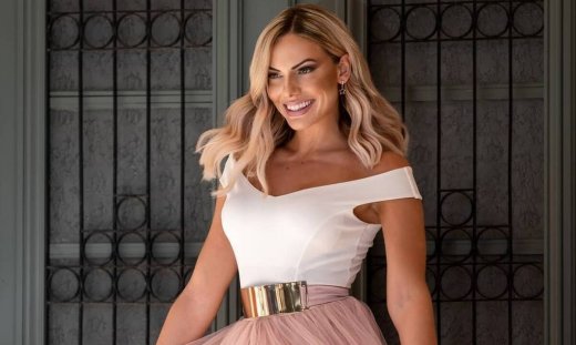 Έχετε δει την Ιωάννα Μαλέσκου με μαγιό; Σκέτη κόλαση! (photos)