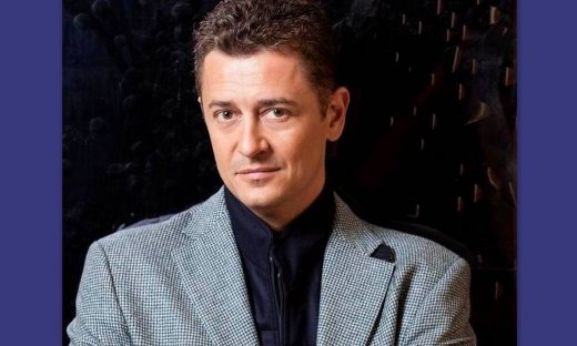 Ο Αντώνης Σρόιτερ έβγαλε το κουστούμι και φόρεσε το μαγιό του 