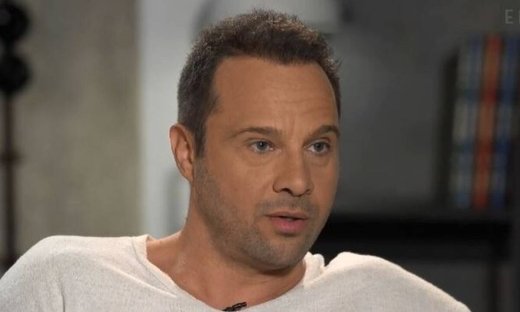 Μέμος Μπεγνής: «Δεν θέλω να γίνω γονιός. Με ζαλίζουν» (Video)