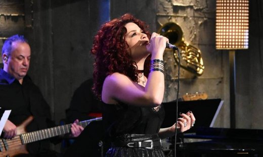 The Voice: H φιναλίστ Ελπίδα Γαδ κυκλοφορεί το «Θες» του Δημήτρη Μητροπάνου