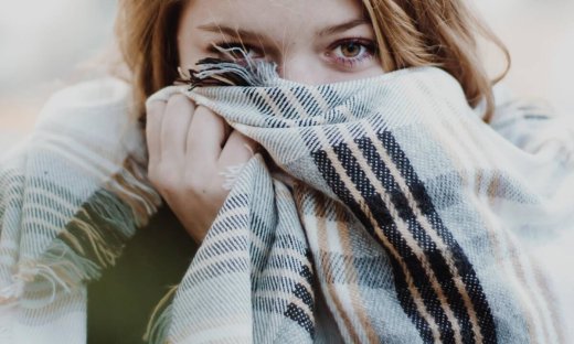 How To: 14 έξυπνοι τρόποι για να φορέσεις το αγαπημένο σου φουλάρι