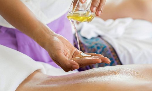 Τι είναι ακριβώς το αγιουρβέδικο μασάζ και τι προσφέρει στο σώμα μας
