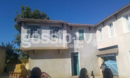 Άγριες Μέλισσες: Δεν φαντάζεστε ποιος τραγουδιστής βρέθηκε στο Διαφάνι!