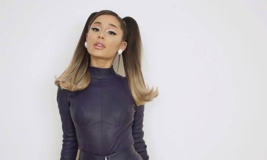 Το απόλυτο μανικιούρ για φέτος το έκανε η Ariana Grande