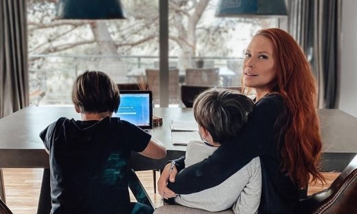 Σίσσυ Χρηστίδου: Στην Αράχοβα με τους γιους της (pics+vid)