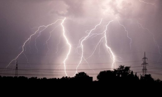 Άστατος ο καιρός την Τετάρτη: Πού θα σημειωθούν βροχές και καταιγίδες τις επόμενες ώρες