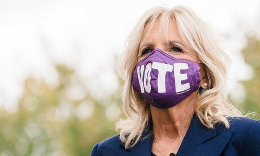 Jill Biden: Τέσσερα πράγματα που θα σε ξαφνιάσουν για τη νέα Πρώτη Κυρία