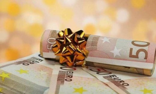Έκτακτο επίδομα Χριστουγέννων: Αυτοί είναι όλοι οι δικαιούχοι
