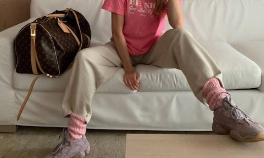 6 άνετες φόρμες που θα κάνουν τη ζωή στην καραντίνα πολύ πιο εύκολη