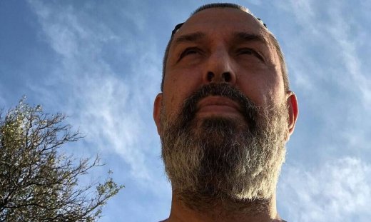 Ο Χατζηπαναγιώτης περνάει το lockdown στον παράδεισο του στην Καλαμάτα 