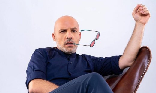 Μουτσινάς: Επικρατέστερος για παρουσιαστής του νέου μεγάλου πρότζεκτ του ΣΚΑΪ