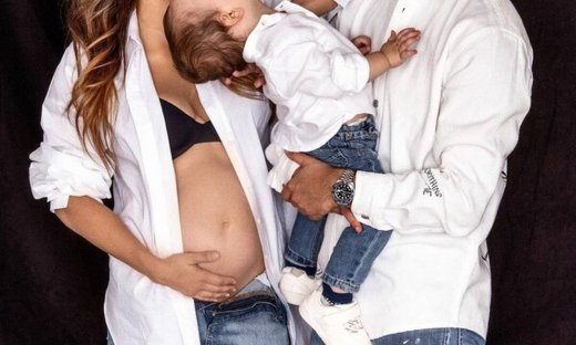 Περιμένουν δεύτερο παιδάκι και μόλις το ανακοίνωσαν (pics)