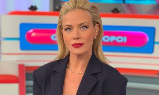 6+1 χτενίσματα της Ζέτας Μακρυπούλια που μπορείς να δοκιμάσεις τα Χριστούγεννα