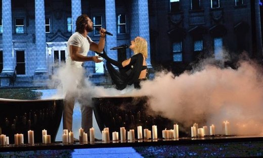 J2US: Παπαργυρόπουλος και Josephine σάρωσαν τα 10άρια! Η άψογη εμφάνισή τους!