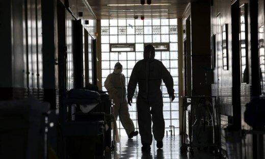 Κορoνοϊός: Συγκλονίζει γιατρός που νόσησε από Covid-19 – «Αισθάνεσαι τον Χάρο δίπλα σου»