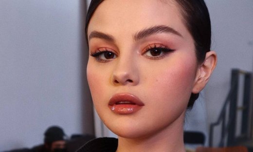 Βρήκαμε ποιο είναι το αγαπημένο βερνίκι νυχιών της Selena Gomez