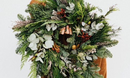 Πώς θα φτιάξεις το πιο όμορφο χριστουγεννιάτικο στεφάνι