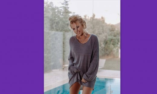 Γωγώ Μαστροκώστα: Η απίθανη φώτο με την κόρη της! Έγινε 12 χρονών και… έχουν το ίδιο ύψος! 