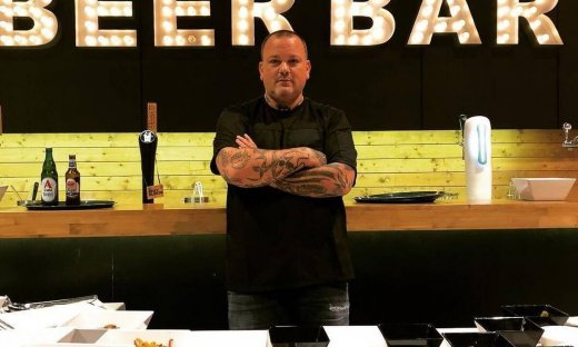 Δημήτρης Σκαρμούτσος: «Η κουζίνα είναι μια ωραία διέξοδος τις εποχές που ζούμε και που πιεζόμαστε»