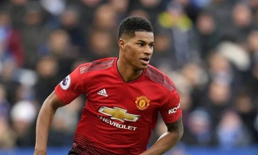 Συγκινεί η μητέρα του Ράσφορντ: «Πολλές φορές δεν είχαμε ούτε ψωμί» (vid)