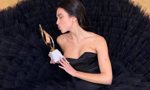 20 φορές που οι celebrities μάς άφησαν άφωνες με τις εμφανίσεις τους