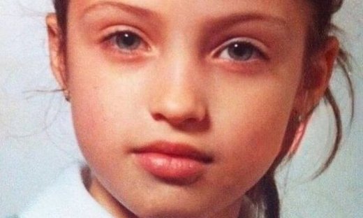 Αναγνωρίζετε το κοριτσάκι της φωτογραφίας; Δε θα πιστεύετε ποια είναι!