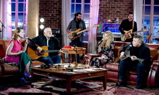 Ο Μανώλης Λιδάκης και η Βιολέτα Ίκαρη στο «Μουσικό κουτί» - Δείτε τα πρώτα πλάνα