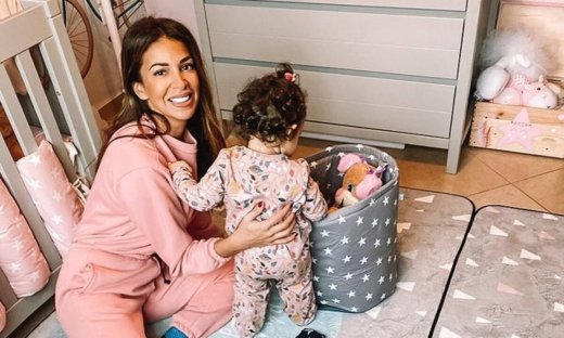 Ελένη Χατζίδου: Η κόρη της τρώει μόνη της και είναι απολαυστική