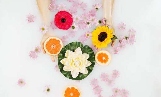 Εσπεριδοειδή: Μερικές φλούδες στη μπανιέρα σου κάνουν θαύματα στο δέρμα σου