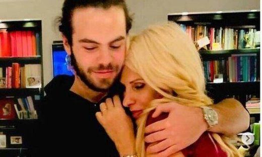 Άγγελος Λάτσιος: Η νέα φώτο που δεν περιμέναμε να δούμε! 