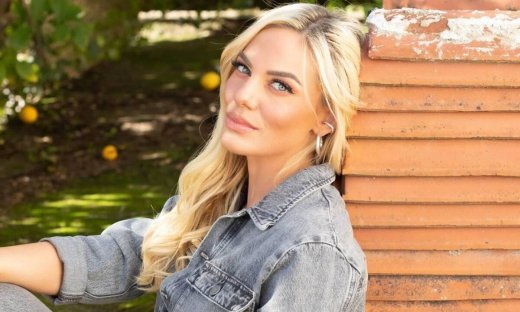 Η Ιωάννα Μαλέσκου βρήκε το passe-partout ρούχο κάθε εποχής