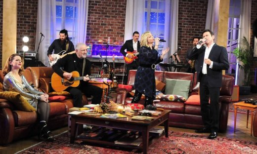 Ο Μάριος Φραγκούλης και η Ελεωνόρα Ζουγανέλη στο «Μουσικό κουτί»